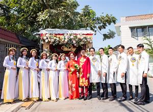  Nam Nữ Bê Quả - Áo Dài Trắng